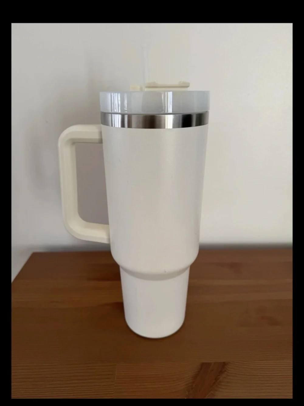 Stanley White Insulated Travel Mug with Handle and Straw - Picture 5 of 5